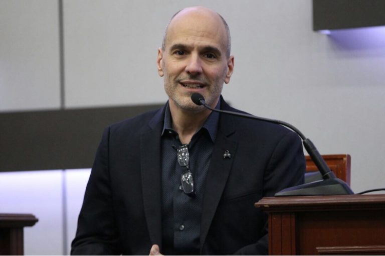 Anibal Pérez Liñan Catedrático de la Universidad de Pittsburgh, ponente de la Conferencia Magistral ¿Puede sobrevivir nuestra democracia?.