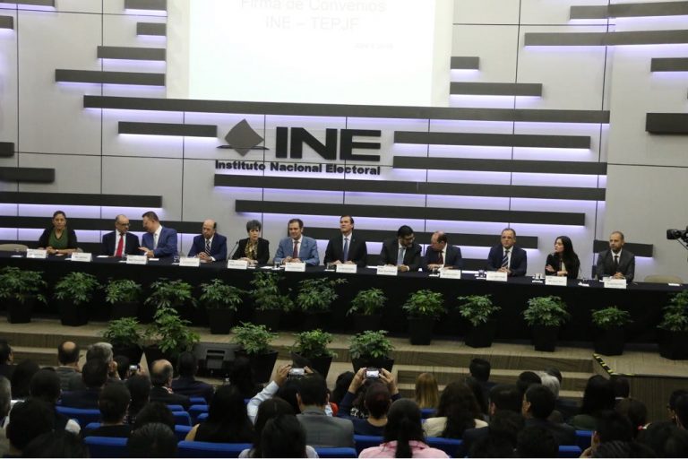 Firma de los Convenios de Colaboración INE-TEPJF