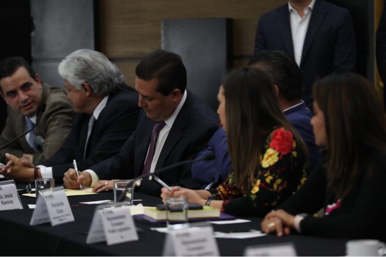 Sorteo del orden de participación de la candidata y los candidatos así como el orden de participación de quienes fungirán como moderadores en el Primer Debate Presidencial.