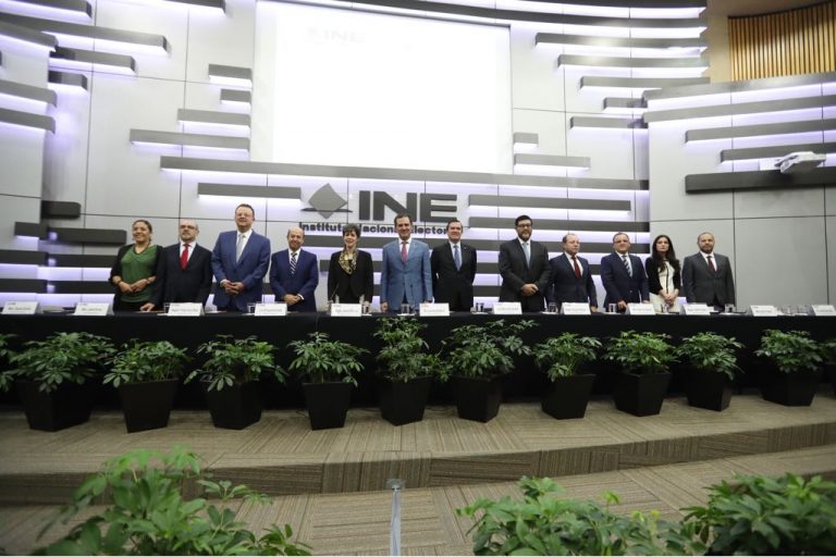 Firma de los Convenios de Colaboración INE-TEPJF