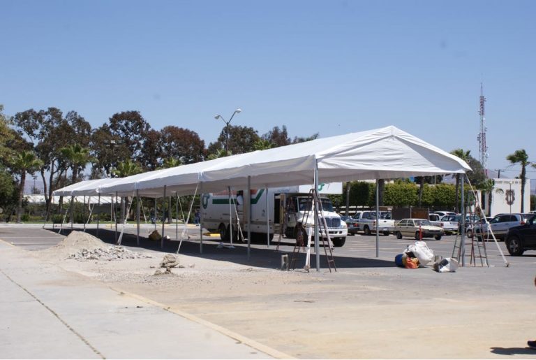 Preparativos en la Universidad Autónoma de Baja California para el 
Segundo Debate Presidencial.