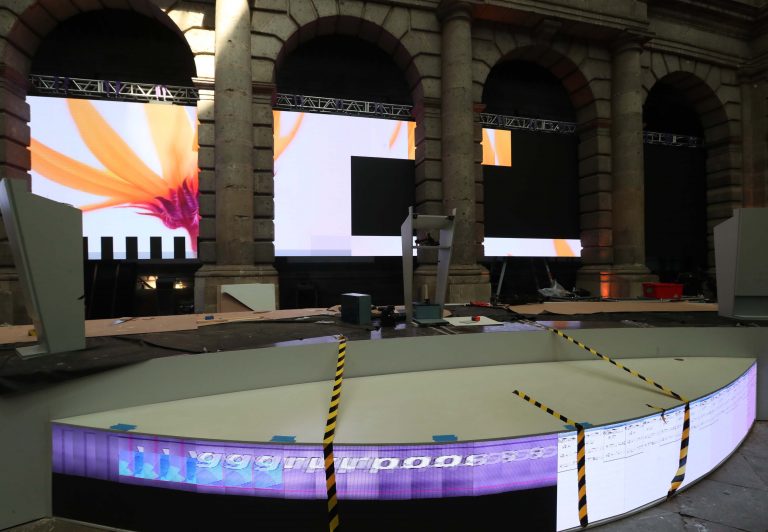 Preparativos para el Primer Debate Presidencial, utilizado el domingo 22 de abril de 2018.