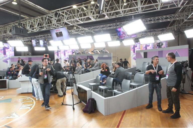 Recorrido con medios de comunicación por las instalaciones sede del Segundo Debate Presidencial en la Universidad de Baja California.