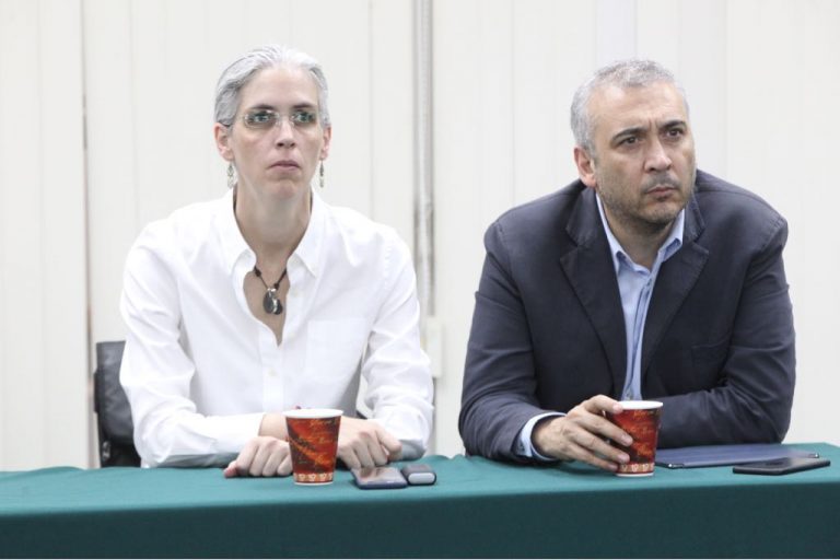 Reunión con representantes de partidos.