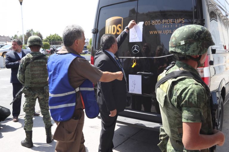 Visita a la bodega donde se resguarda el Voto de los Mexicanos Residentes en el Extranjero.