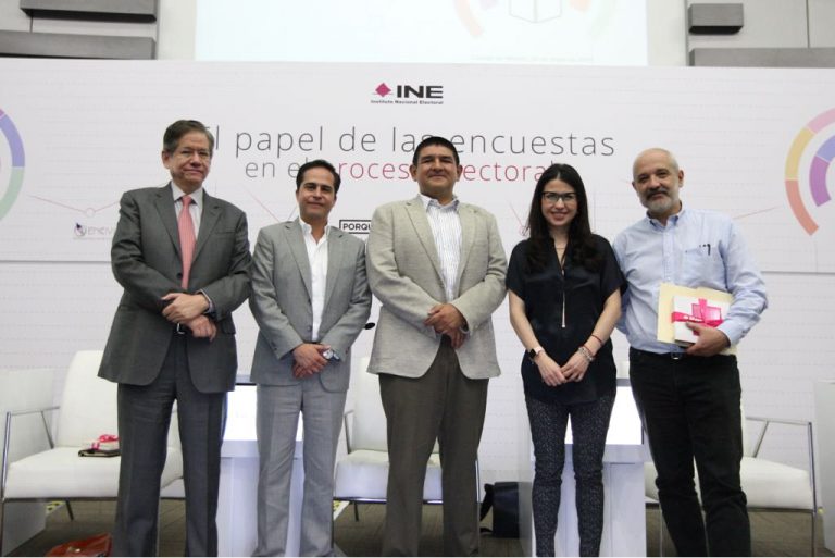 MESA II ¿Cómo contrarrestar la imprecisión de las encuestas electorales para que los ejercicios demoscópicos sean útiles para la ciudadanía en la decisión de su voto?.