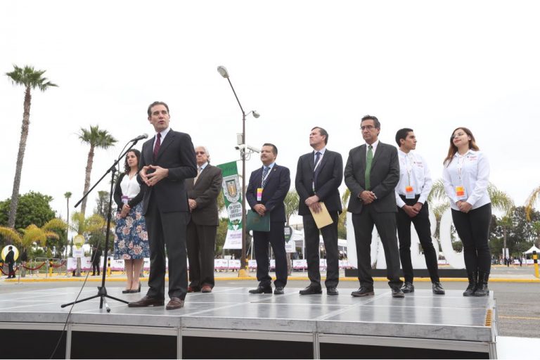 Sorteo orden de moderadores.