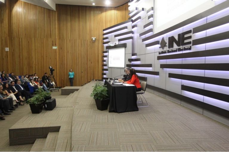 Conferencia Magistral Pleonocracia: Crítica de la democracia mayoritaria del Dr. Michelangelo Bovero.