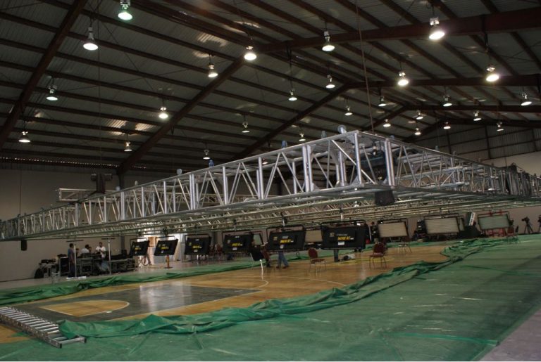 Preparativos en la Universidad Autónoma de Baja California para el 
Segundo Debate Presidencial.