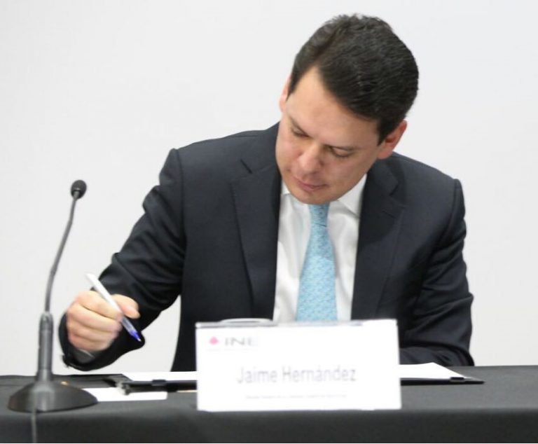 Jaime Hernández Martínez, Director general de la CFE.