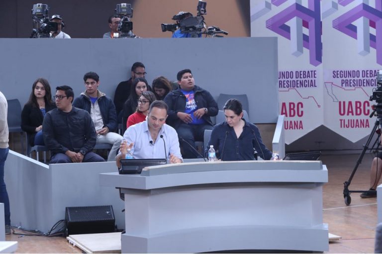 Segundo día de preparativos en la Universidad Autónoma de Baja California para el Segundo Debate Presidencial.