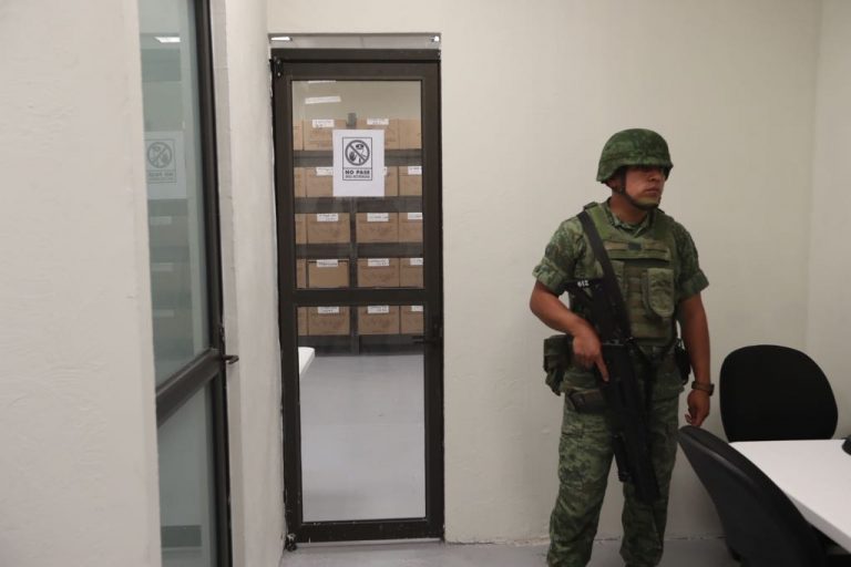 Visita a la bodega donde se resguarda el Voto de los Mexicanos Residentes en el Extranjero.
