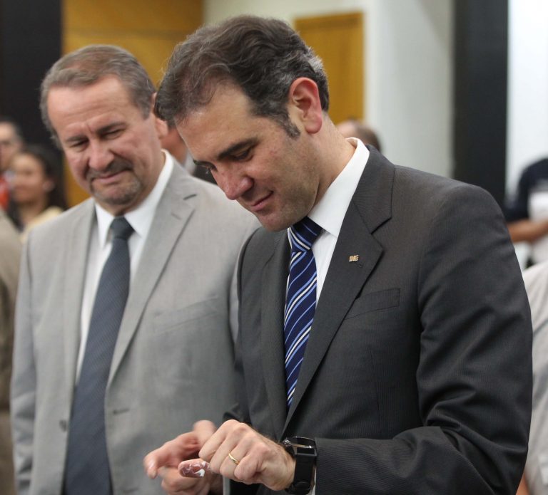 Aspectos presentación de materiales electorales.