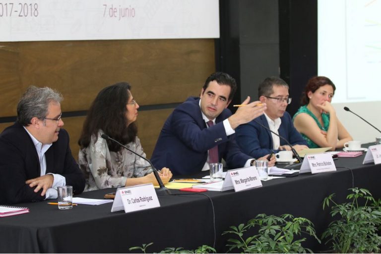 Patrico Ballados Villagómez, Director Ejecutivo de Prerrogativas y Partidos Políticos en el  Foro de Campañas Electorales y Medios de Comunicación.