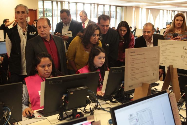 Centro de Captura y Verificación. (CAT Centro de Acopio y Transmisión de Datos)