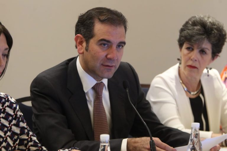 Lorenzo Córdova Vianello Consejero Presidente del INE, Janine Otálora Malassis Magistrada Presidente del TEPJF.