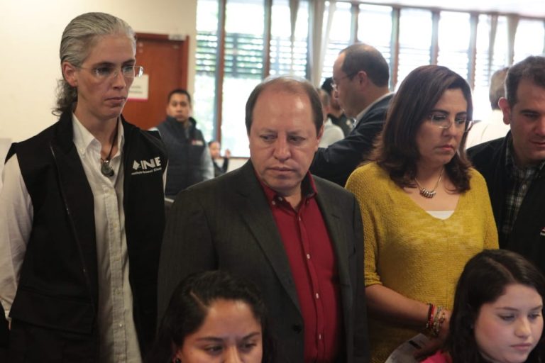 Centro de Captura y Verificación. (CAT Centro de Acopio y Transmisión de Datos)