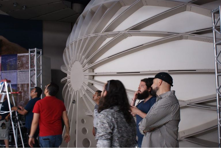 Preparativos para el Tercer Debate Presidencial en el Gran Museo del Mundo Maya