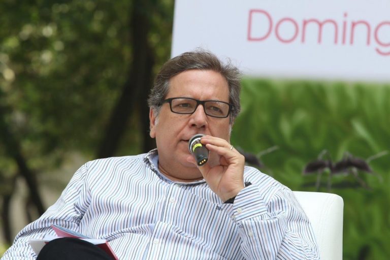 Ricardo Cayuela Escritora