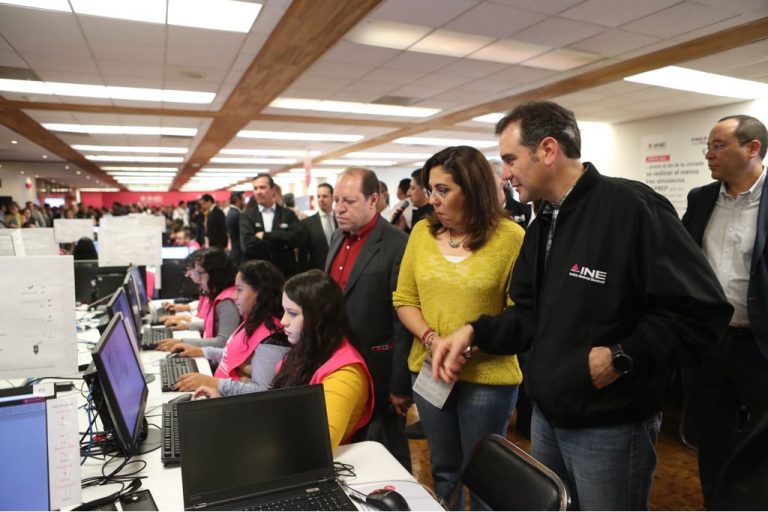 Centro de Captura y Verificación. (CAT Centro de Acopio y Transmisión de Datos)