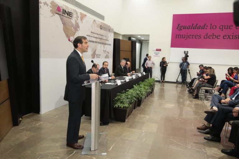 Lorenzo Córdova vianello, Consejero Presidente del INE en la  Firma del Convenio INE- Tecnológico de Monterrey.