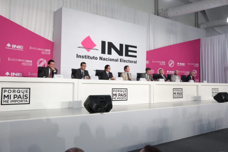 Conferencia de Prensa sobre Encuestas Electorales.