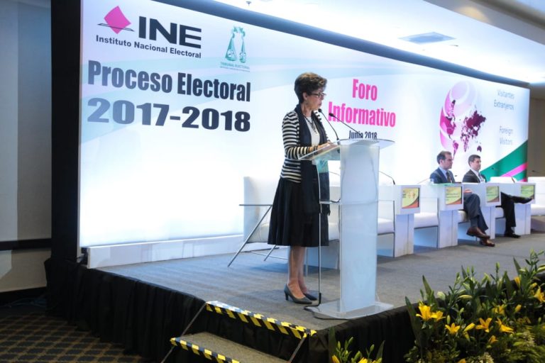 Janine Otálora Malssasi, Magistrada Presidenta del TEPJF en el  Foro Informativo Proceso Electoral 2017-2018.
