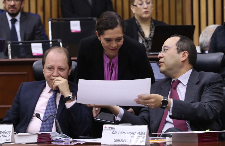 Marco Antonio Baños Martínez, Adriana Favela Herrera y Ciro Murayama Rendón, Consejera y Consejeros Electorales.