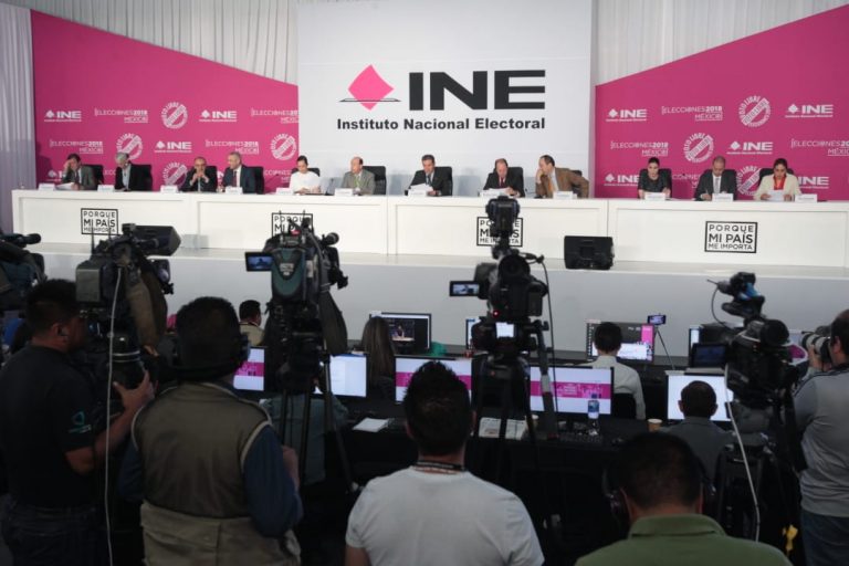 Conferencia de prensa de las Consejeras y Consejeros Electorales del INE.