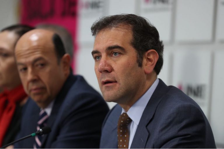 Enrique Andrade González, Consejero Electoral y Lorenzo Córdova Vianello Consejero Presidente.