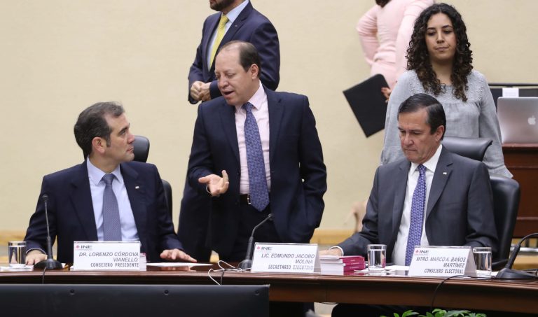 Lorenzo Córdova Vianello Consejero Presidente, Marco Antonio Baños Martínez Consejero Electoral y Edmundo Jacobo Molina Secretario Ejecutivo del INE.
