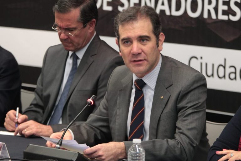 Lorenzo Córdova Vianello, Consejero Presidente del INE en la Recepción de documentación electoral en el marco de la LXIV Legislatura.