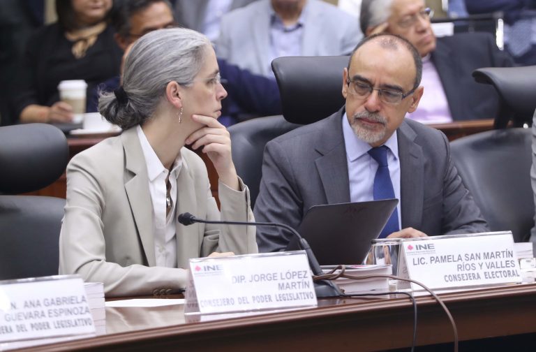 Consejera Electoral Pamela san Martín Ríos y Valles y Consejero Electoral Jaime Rivera.