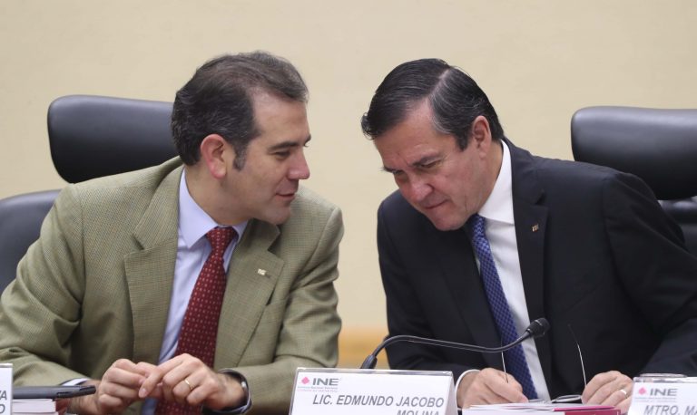 Consejero Presidente Lorenzo Córdova y Secrtetario Ejecutivo Edmundo Jacobo.