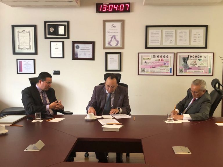 Consejero Ciro Murayama Rendón, Presidente de la Comisión de Fiscalización del INE recibió un reconocimiento por parte de la Red Nacional de Consejos y Organismos Estatales de Ciencia y Tecnología, Asociación Civil (REDNACECYT)