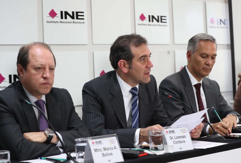 Marco Antonio Baños Martínez, Consejero Electoral, Lorenzo Córdova Vianello, Consejero Presidente y Ricardo Antonio Bucio Secretario Ejecutivo del Sistema Nacional de Protección Integral de Niñas, Niños y Adolescentes (SIPINNA).