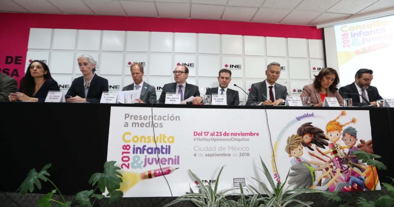 Conferencia de prensa para presentar la Consulta Infantil y Juvenil 2018.