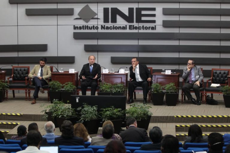 Panel “Panorama internacional del voto desde el extranjero”