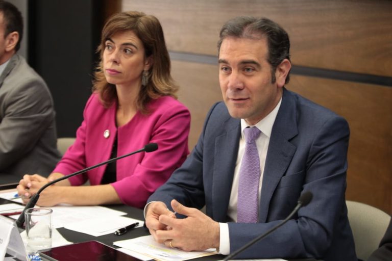 Belén Sanz ONU Mujeres y Lorenzo Córdova Vianello Consejero Presidente del INE.