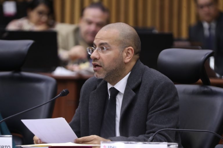 Roberto Ruíz Saldaña, Consejero Electoral.