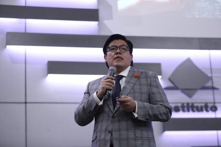 Bogart Montiel, Director Ejecutivo de Administración del INE