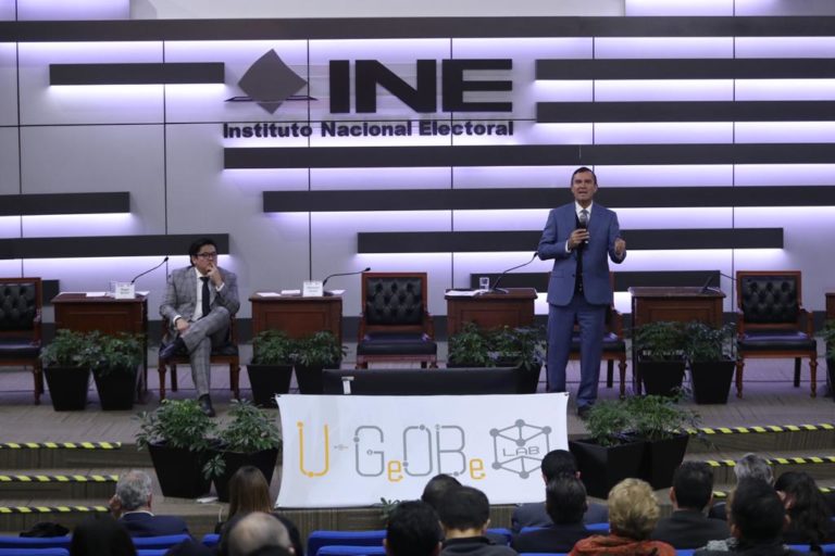 Conferencia Magistral 1 Los retos de la Revolución 4.0 frente a la generación de ciudadanía.