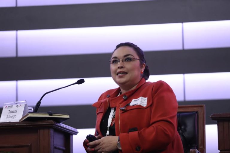 Tahani Abrego Reséndiz, Account Manager Gobierno Federal y Sector Financiero de Check Point Software Technologies México (representante de la industria TIC) en la Mesa de análisis 2 El desafío de la Democracia Digital: cómo hacerla real Desde la cobertura y la identidad digital, hasta los retos de la ciberseguridad.