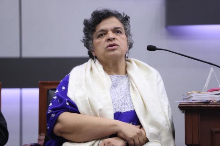 Beatriz Paredes   Senadora