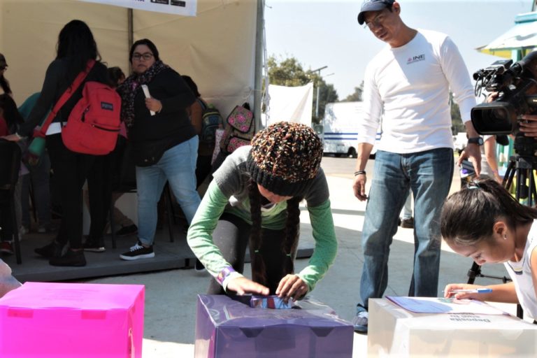Consulta Infantil en el Parque Bicentenario dentro del marco de la FILIJ 2018