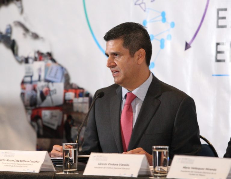 Héctor Marcos Díaz Santana Titular de la FEPADE