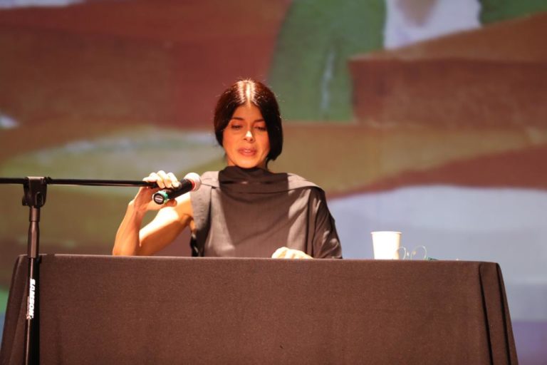Ely Guerra en la FIL Guadalajara 2018.