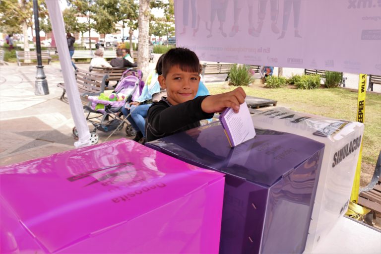 Consulta Infantil en el Parque Bicentenario dentro del marco de la FILIJ 2018