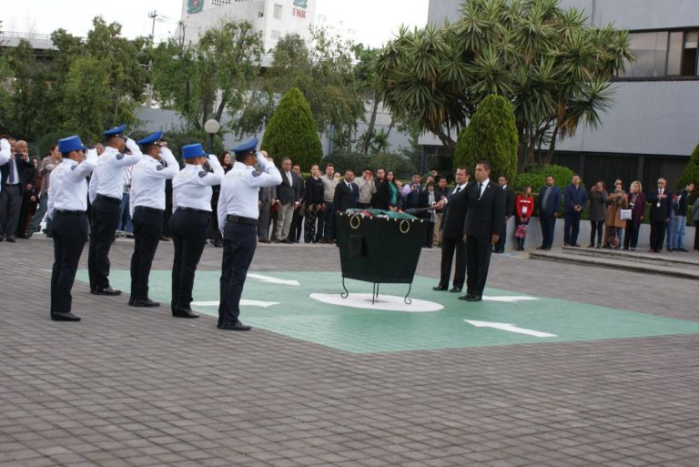 Ceremonia de Honores a la Bandera