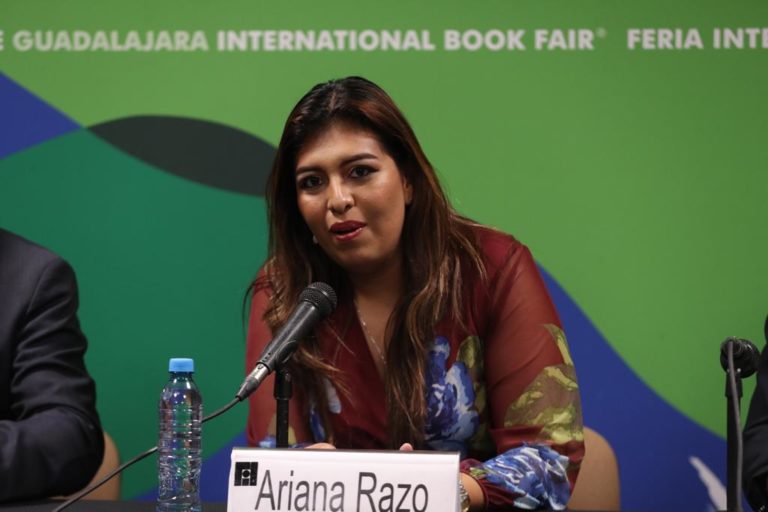 Ariana Razo Presentadora